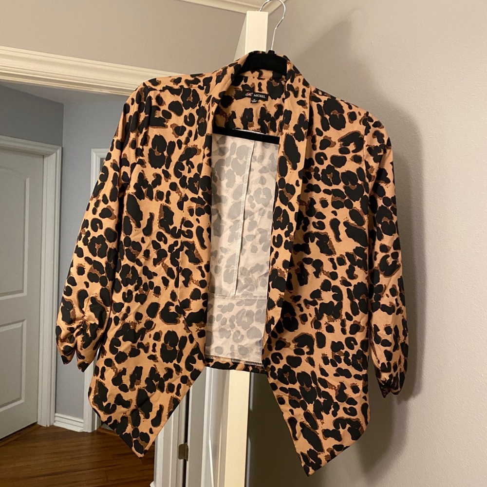 Leopard - Thin Jacket - Women’s Medium - Used